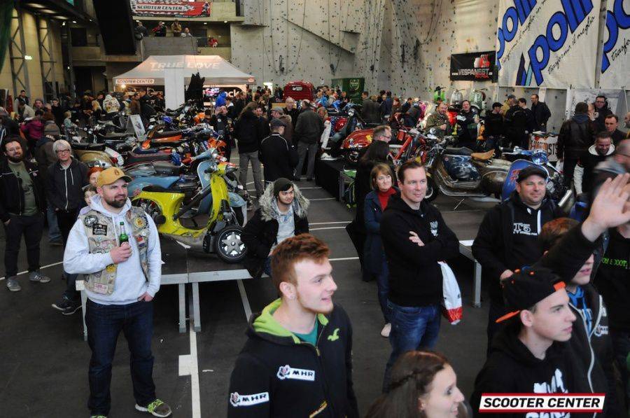 Scooter CustomShow